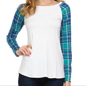 Ivory & Teal Plaid Raglan Top